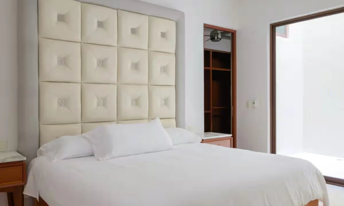 524f43b2-40a9-4592-9a79-2e072760f598