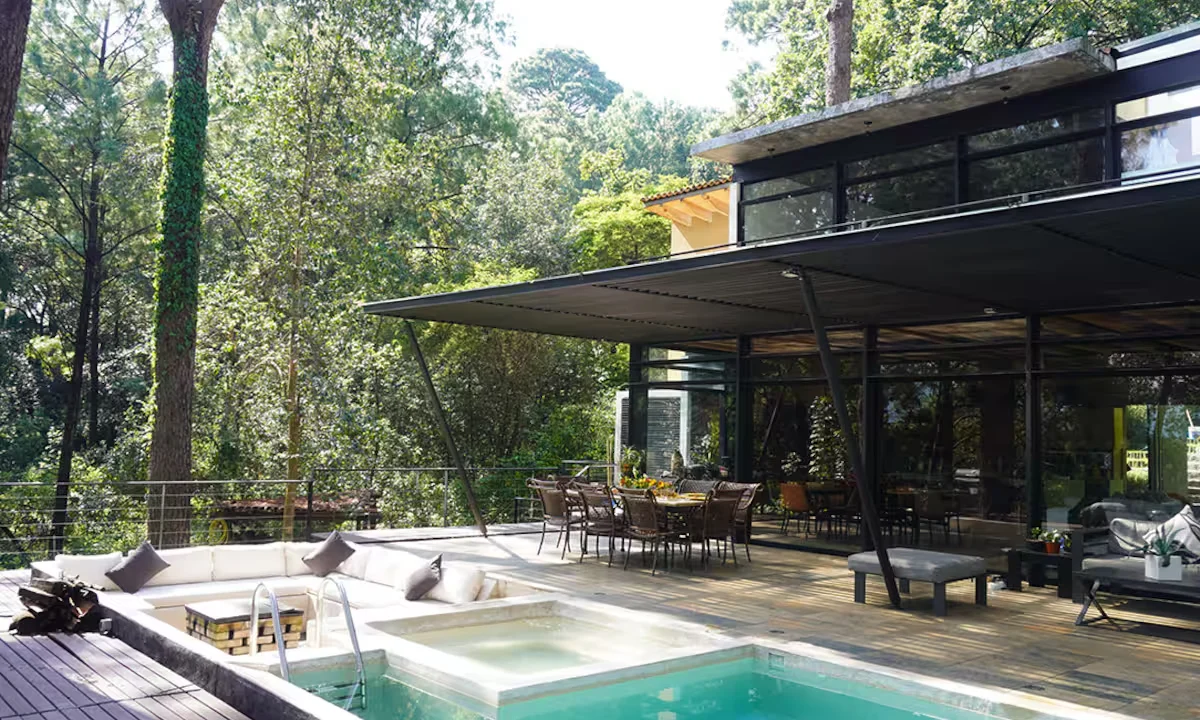 548710ff-ea0b-4051-a668-0625f05454af