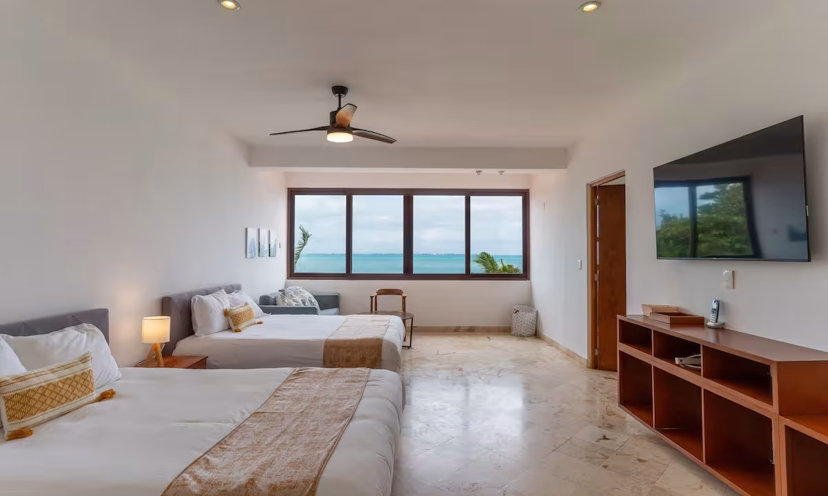 59ab8c8b-16b3-42e1-beae-1adc4b3e2033