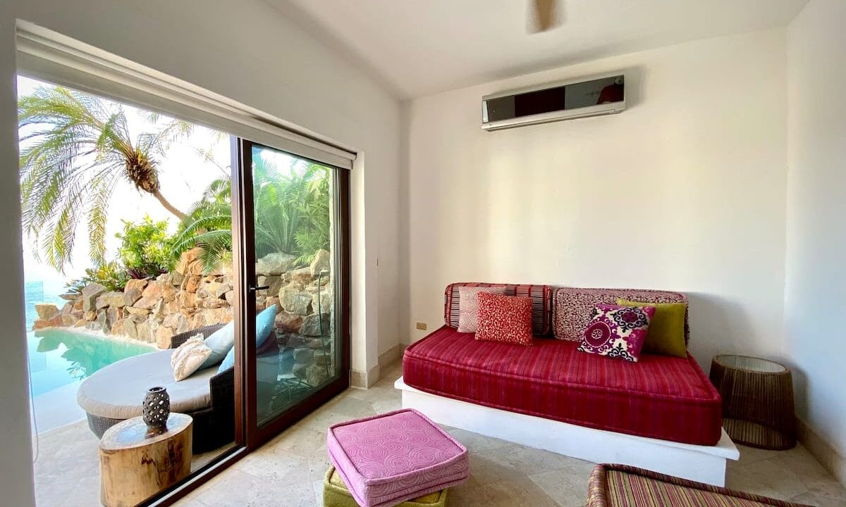 64c54ce0-0ed6-461a-90ae-0a97a9c20a71