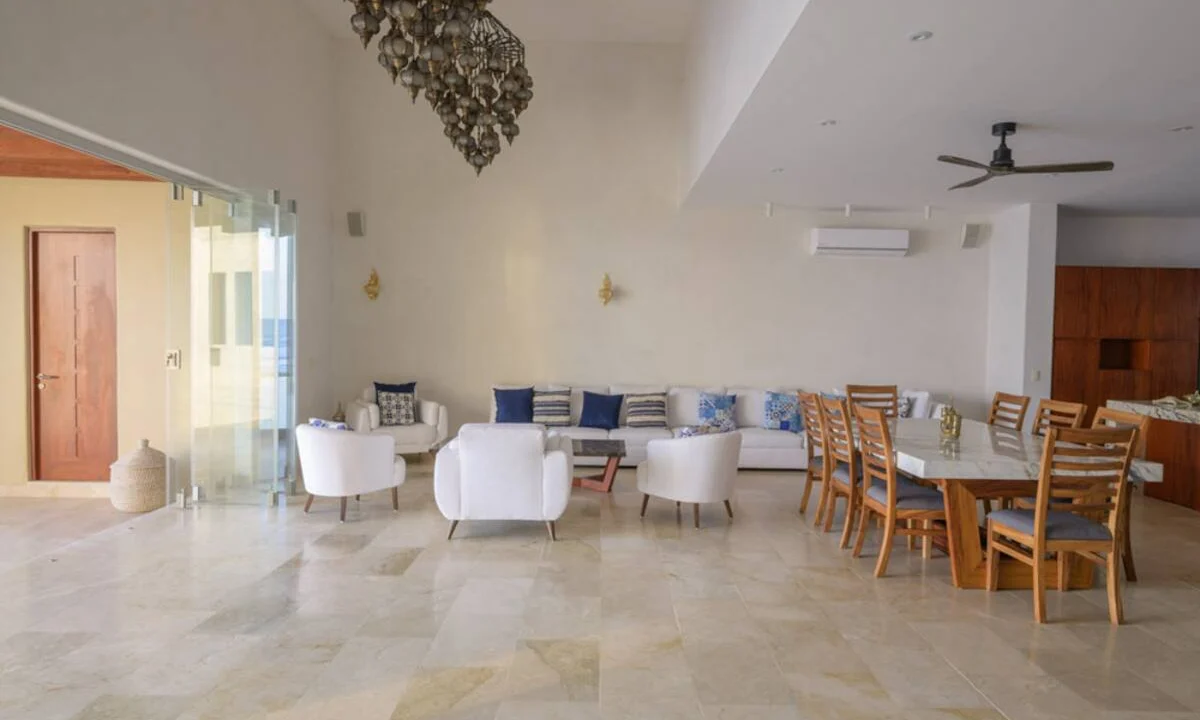 d53d2cca-7c84-4315-a933-d9d745d1a961