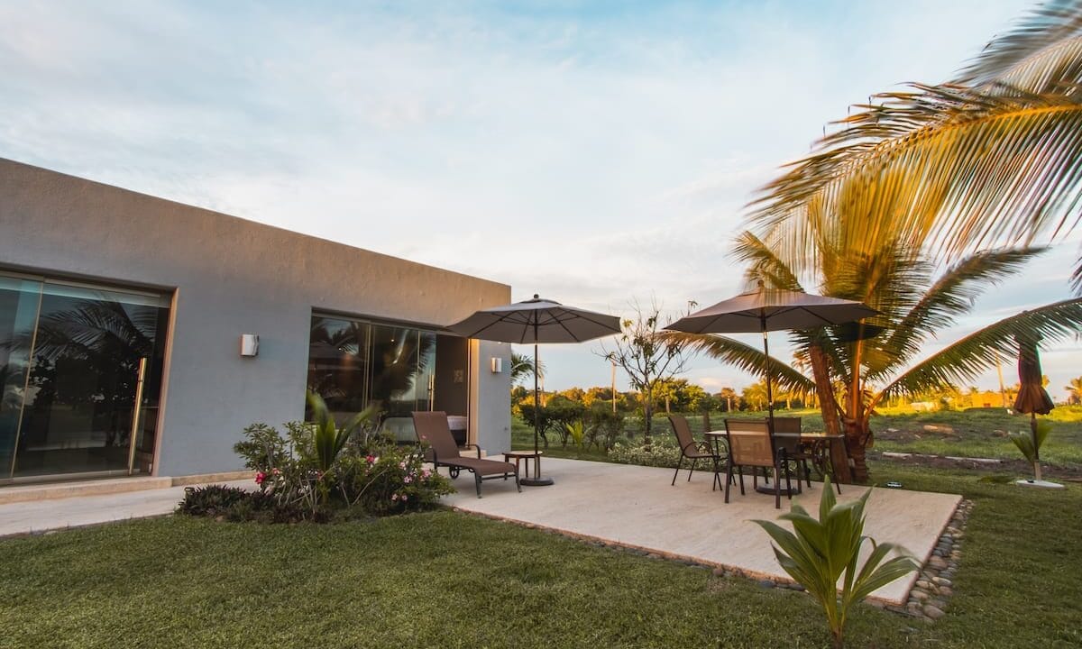 e756b782-7b38-4a55-8459-d366724dc8b5