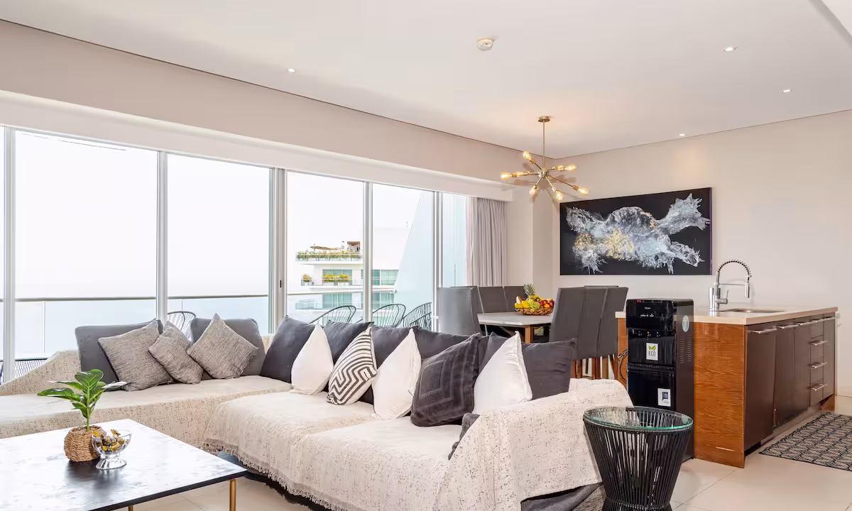 005edb40-f234-4020-837d-3079e99de48c