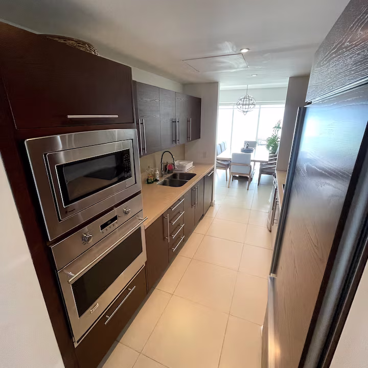 73c20b1c-8173-49a7-9e42-c6f120f304c7