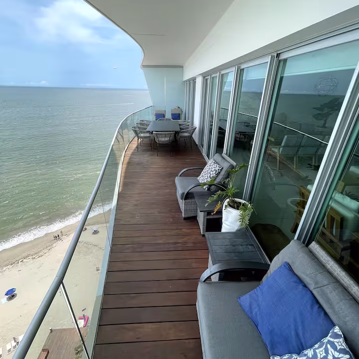 d5c572e2-5593-4d6f-ae9b-0bb725be7e09