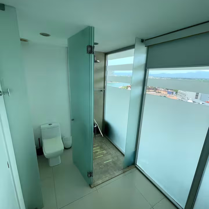 e9f55a32-363c-4aad-8d18-7c440b83aac6